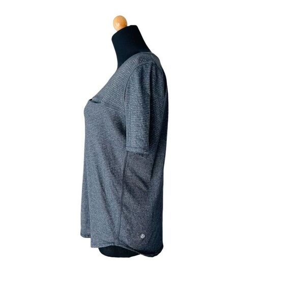 Lululemon Run Away Tee Heathered Black Womens Size 6 Technical Lightweight - Picture 4 of 7
